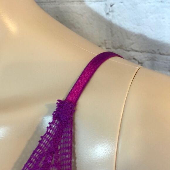 Victoria's Secret Very Sexy Purple Lace Bralette XS New With Tags NWT 2016 - Picture 5 of 13